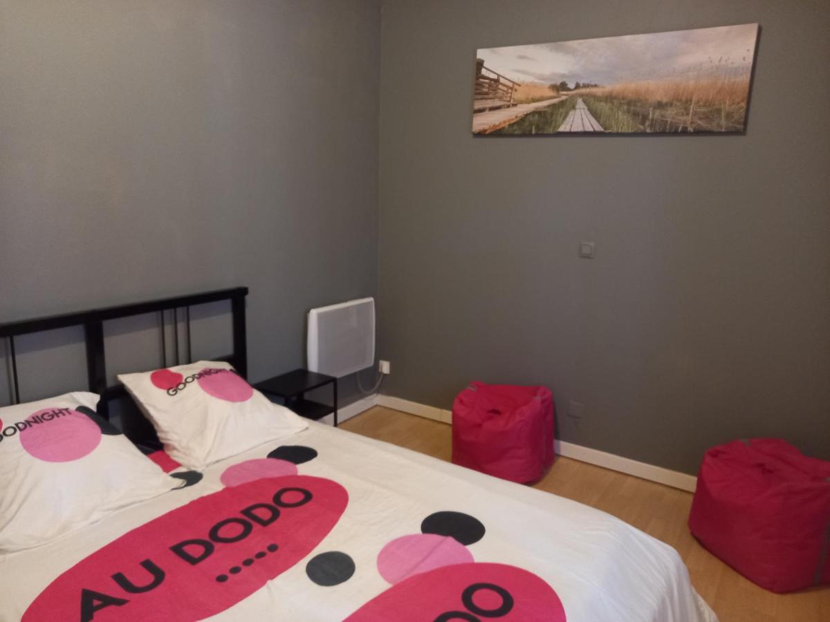 Les Papyrus Avec Draps Hébergement de vacances Arles